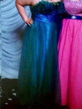 Elegant teal with feathers prom dress altered to size 14